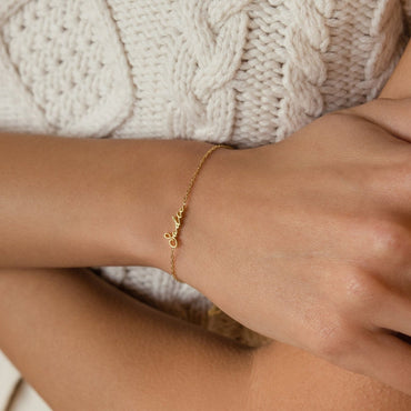 Dainty_Name_Bracelet_name_view