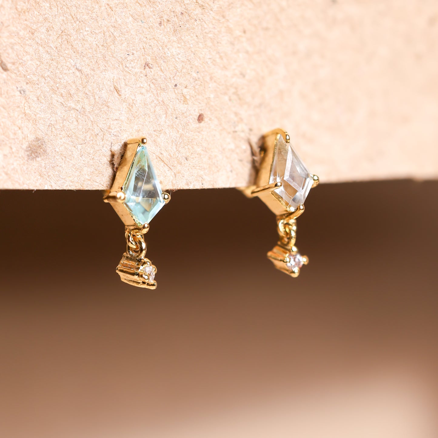 Kite Gemstone Stud Earrings 18k Gold For Women/Girls