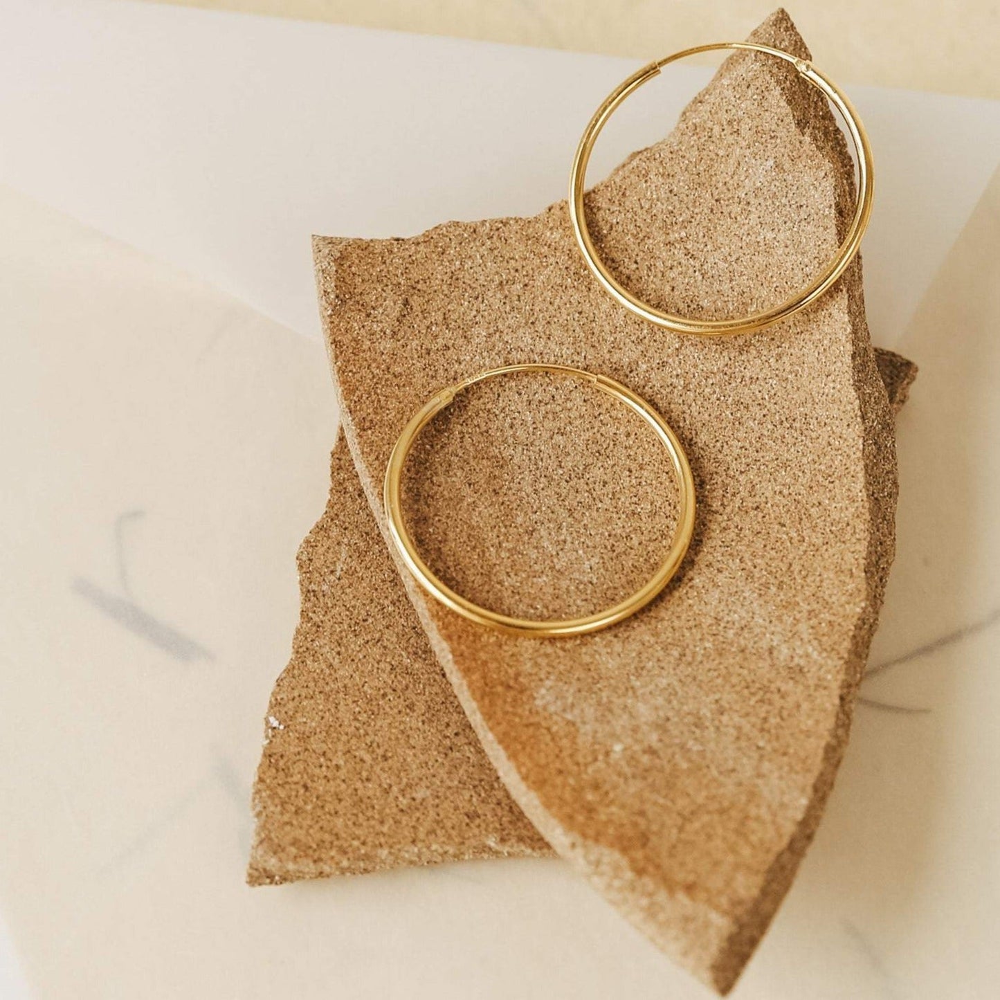 Large _Thin_Hoops_front_view