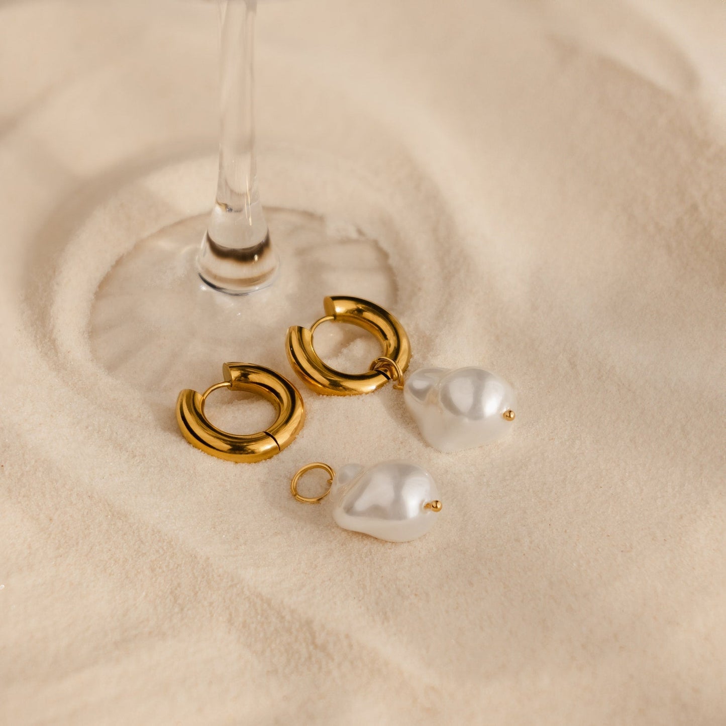 Baroque_Pearl_Drop_Hoop_Earrings-18k_gold