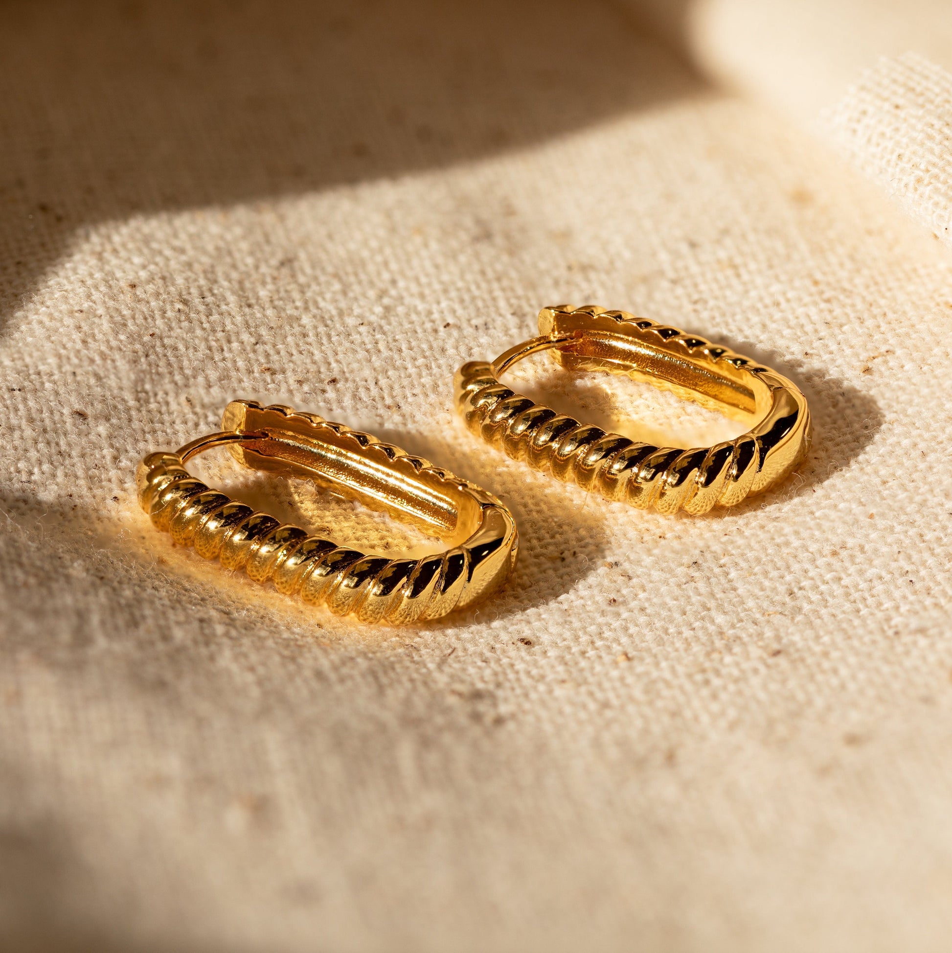 Twisted_Link_Hoops_18k_gold_plated