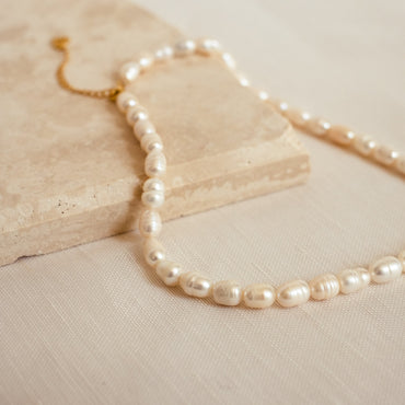 Embrace Modern Elegance with Our Bold Pearl Necklace