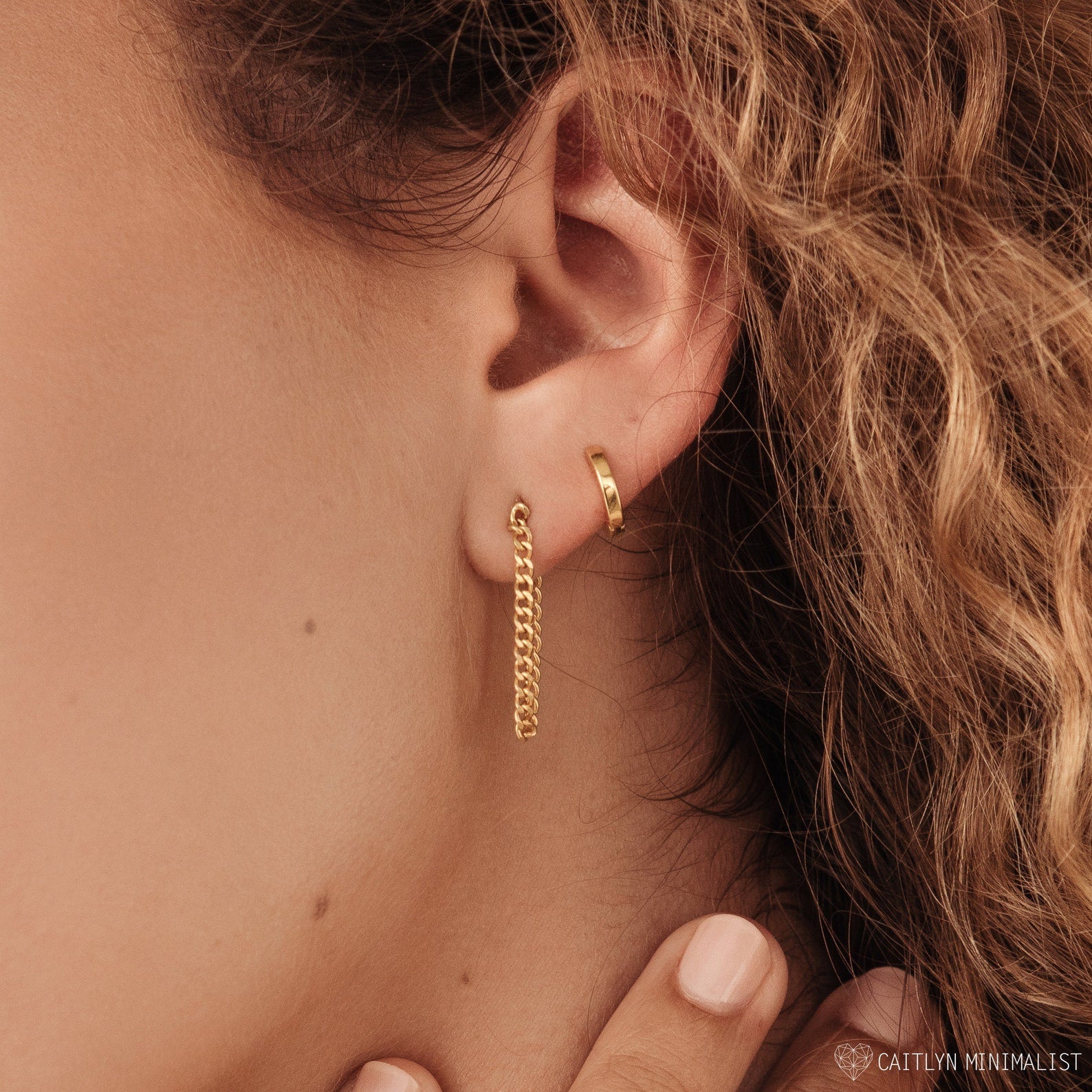 Elevate Your Ear Game with Curb Chain Stud Earrings