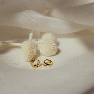 Dynamic Elegance: Amelia Duo Huggies