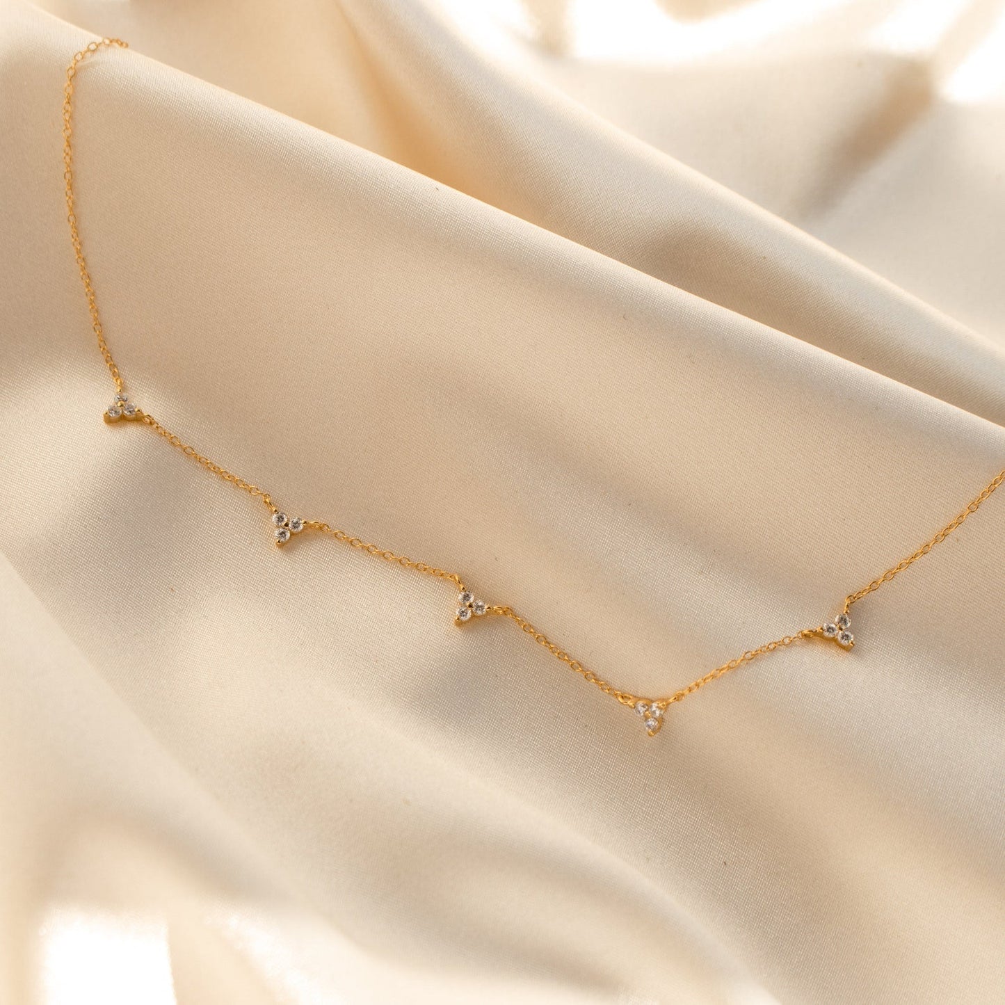 Hana Diamond Station Necklace 18K Gold