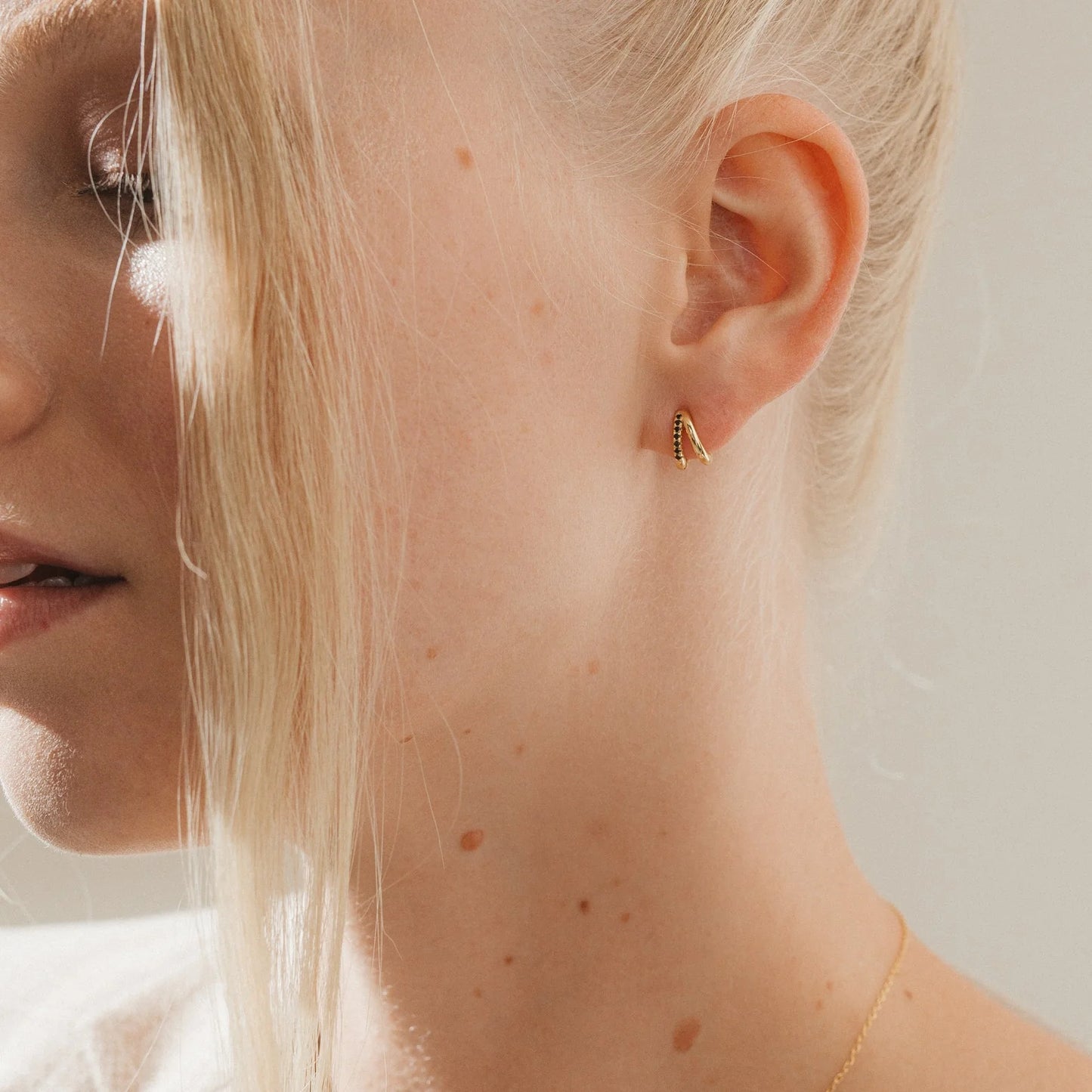 Onyx Duo Hoops