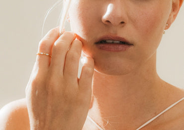 Radiant Elegance: Alessia Trio Opal Ring