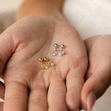 Eternal Glamour: Angelina Pearl Stud Earrings