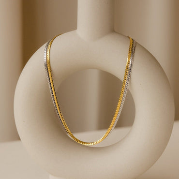 Minimalist Snake Chain Necklace: Everyday Elegance