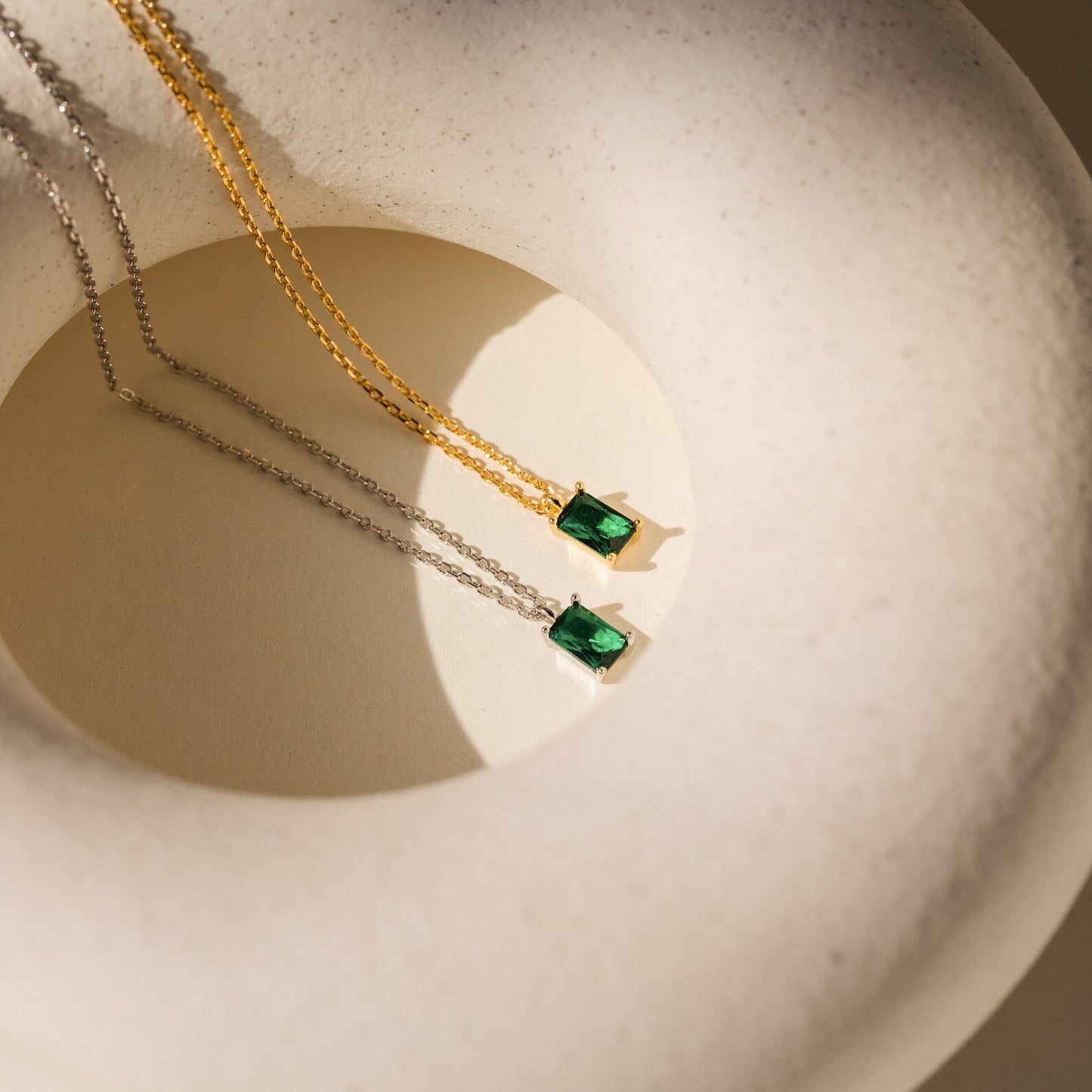 Personalized Elegance: Maia Emerald Pendant Necklace