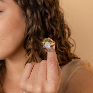 Memorial Remembrance: Personalized Fingerprint Signet Ring