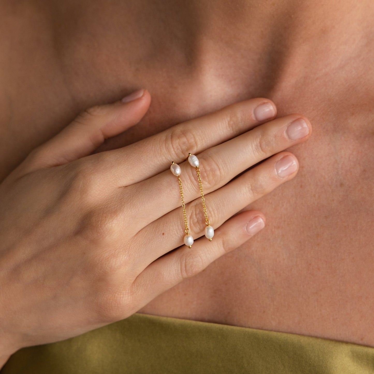 Subtle Pearl Drop Chain Earrings: Delicate Elegance for Every Occasion