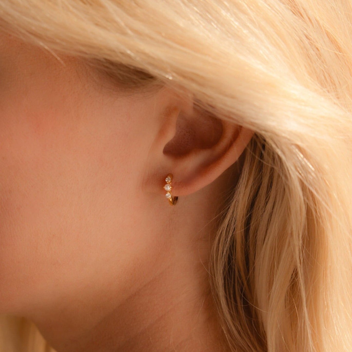 Pearl Diamond Huggies 18K Gold