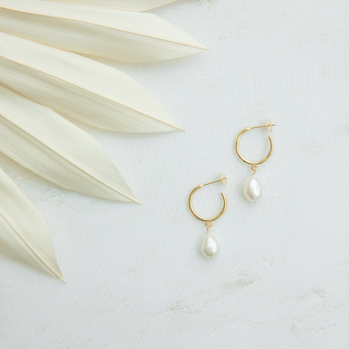 Margot Pearl Hoops 18K Gold
