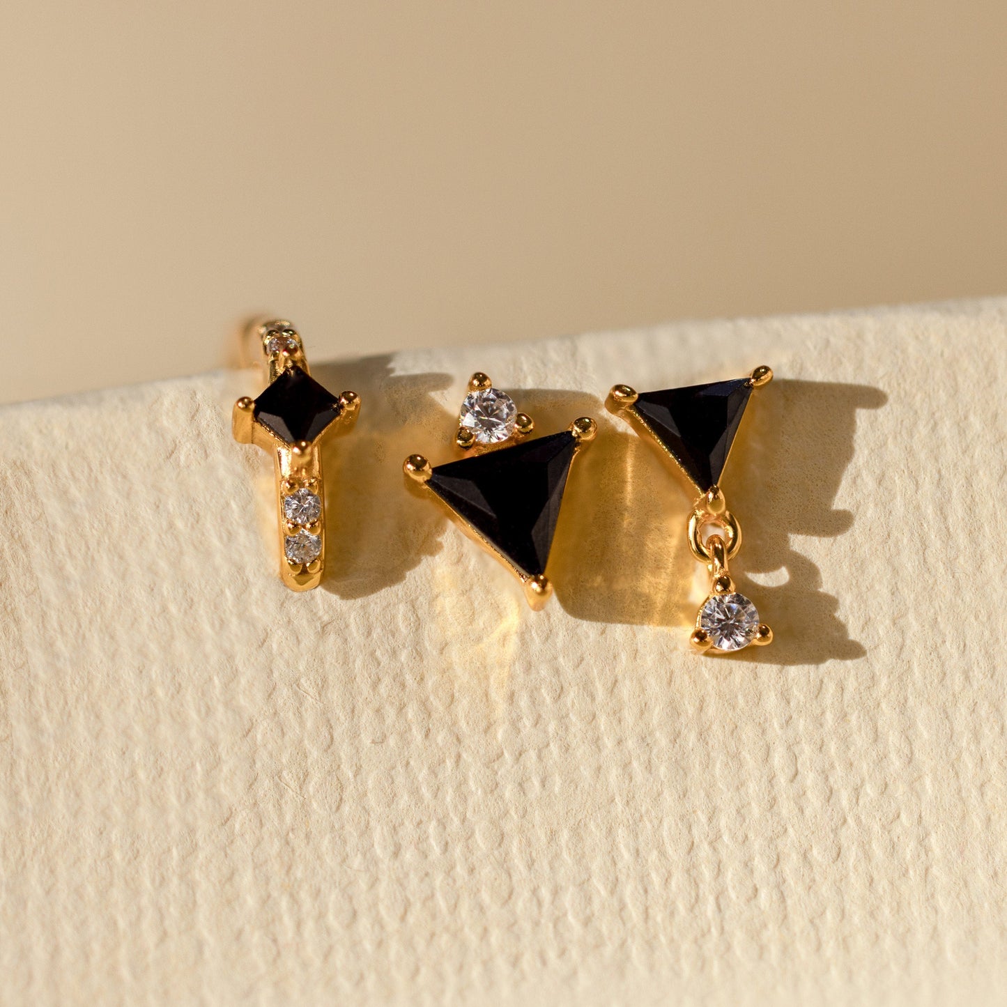 Styling Black Earrings Set