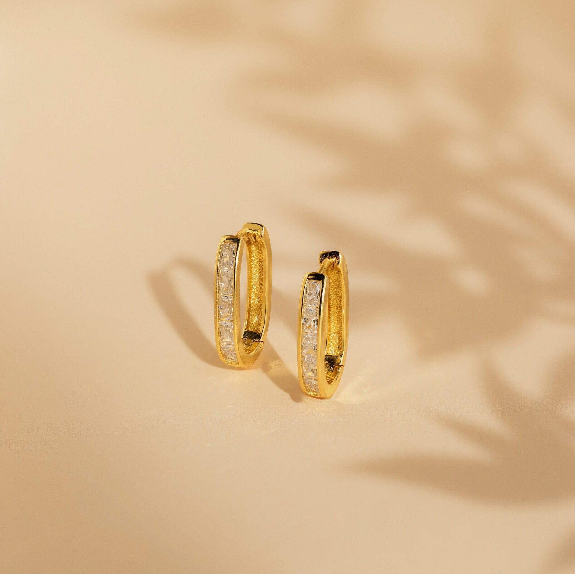 Baguette_Link_Hoop_Earrings_18K_Gold