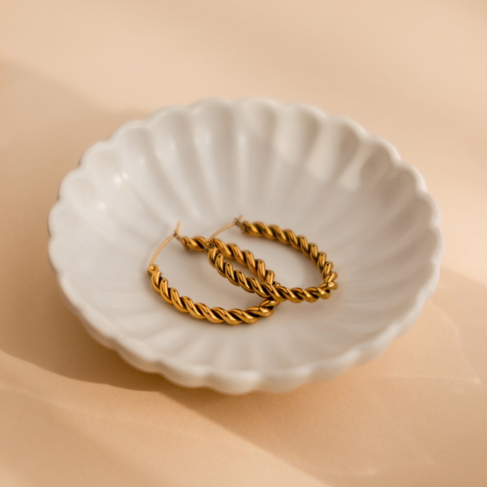 Bold_Twisted_Hoop_Earrings