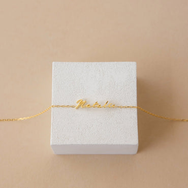Dainty_Name_Bracelet_Gold_plated