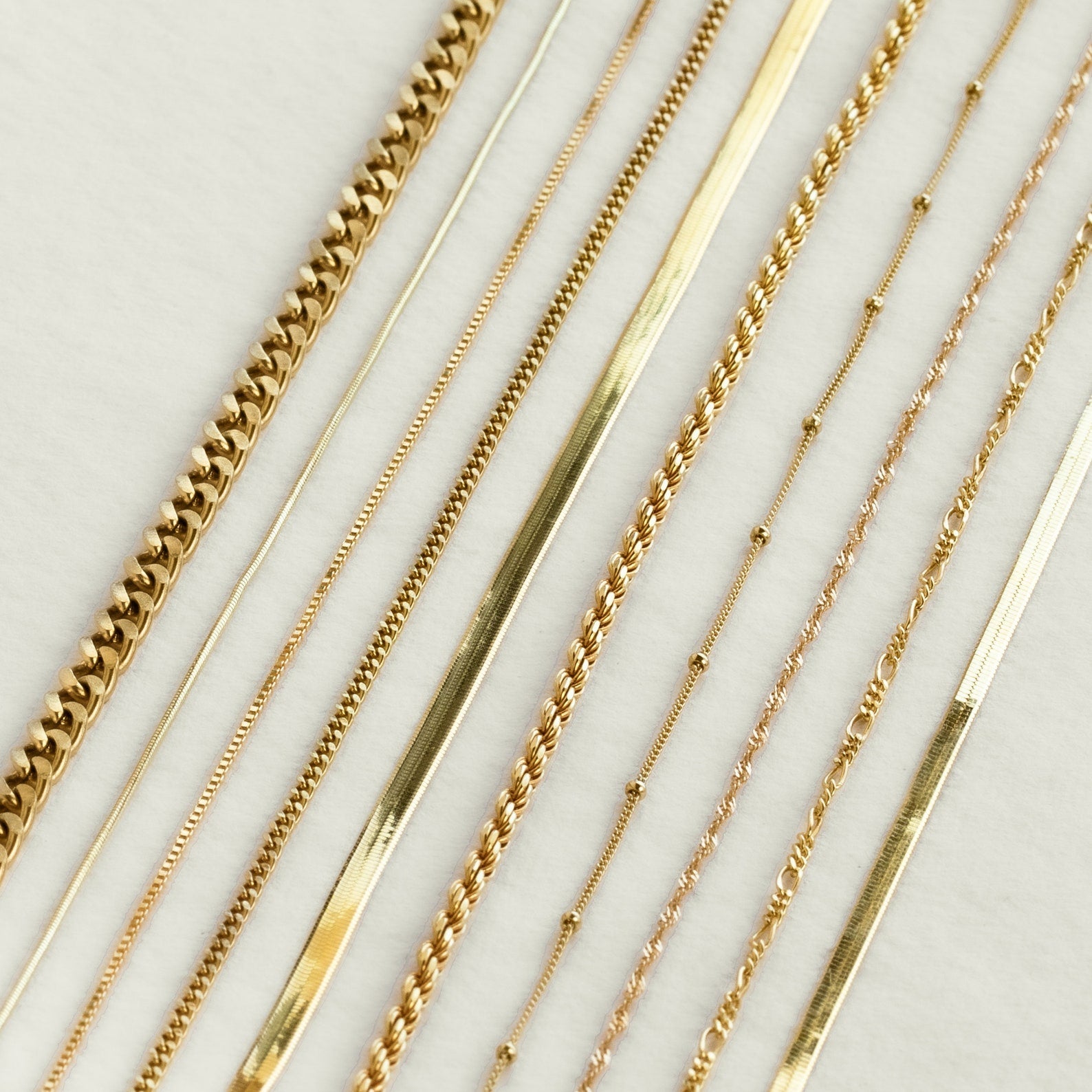 Essential_Necklace_Chains_front_view