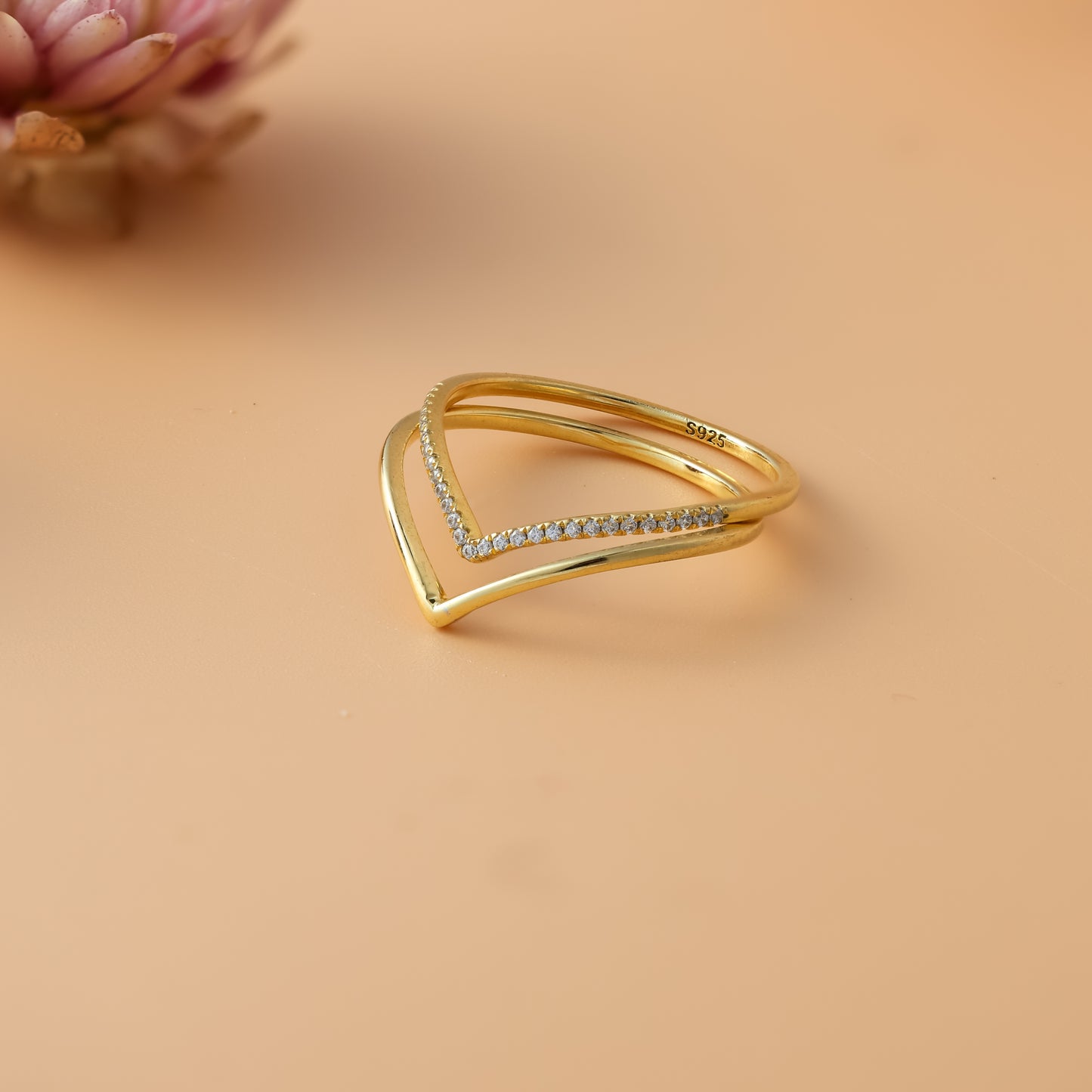 Elevate Your Ring Stack with the Curve Stacking Set Gold Plated