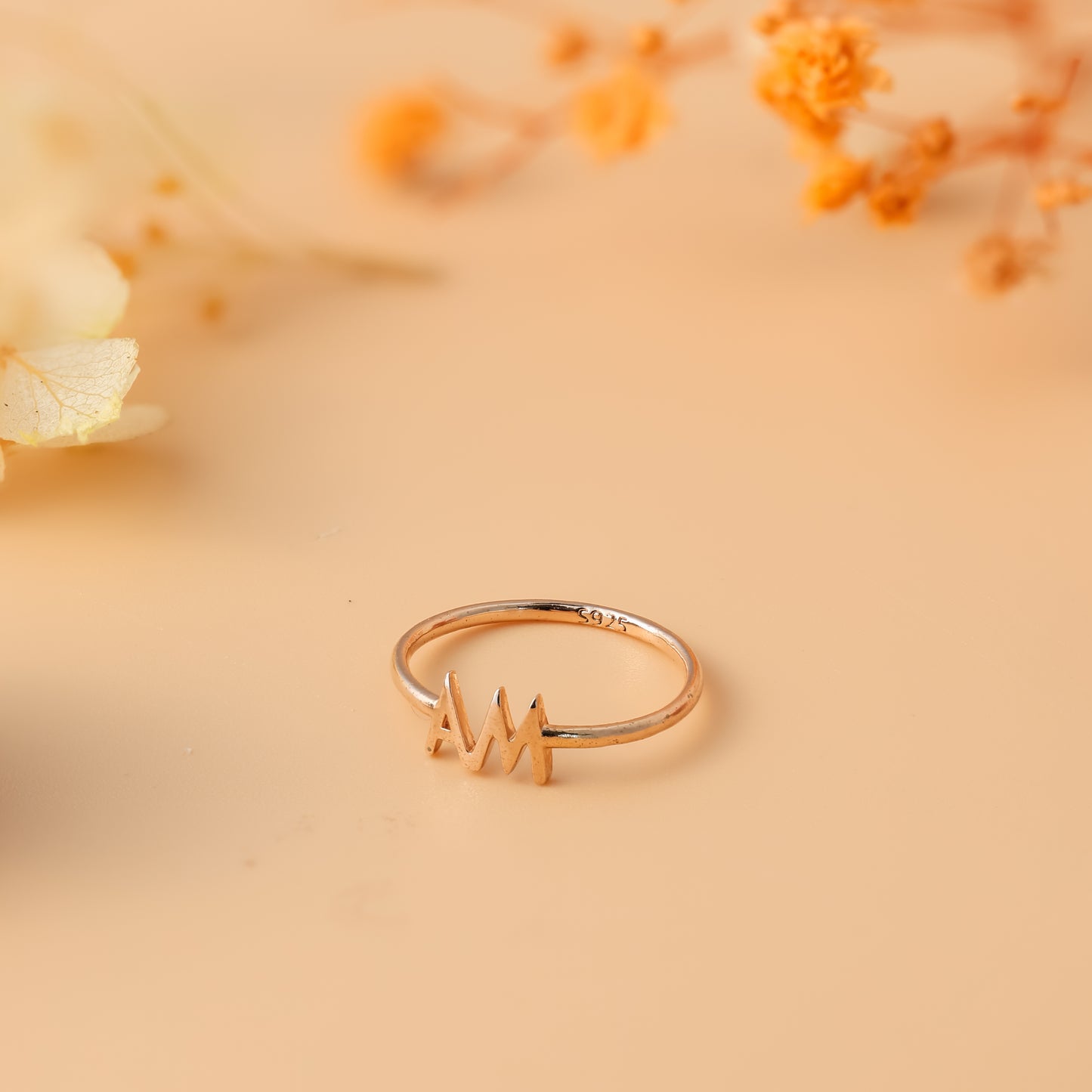 925 Silver Customizable duo initial ring perfect for gifts or keepsakes