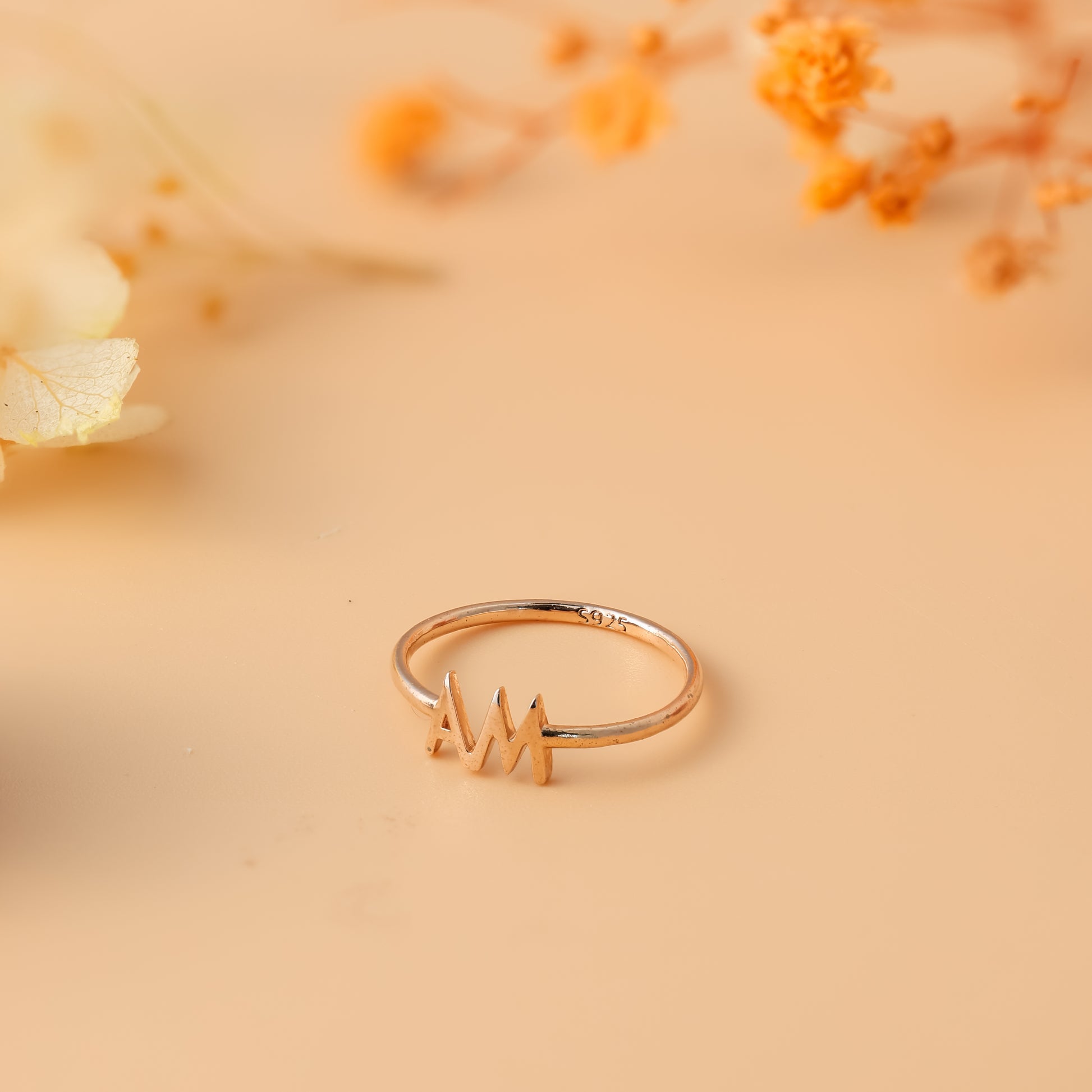 925 Silver Customizable duo initial ring perfect for gifts or keepsakes
