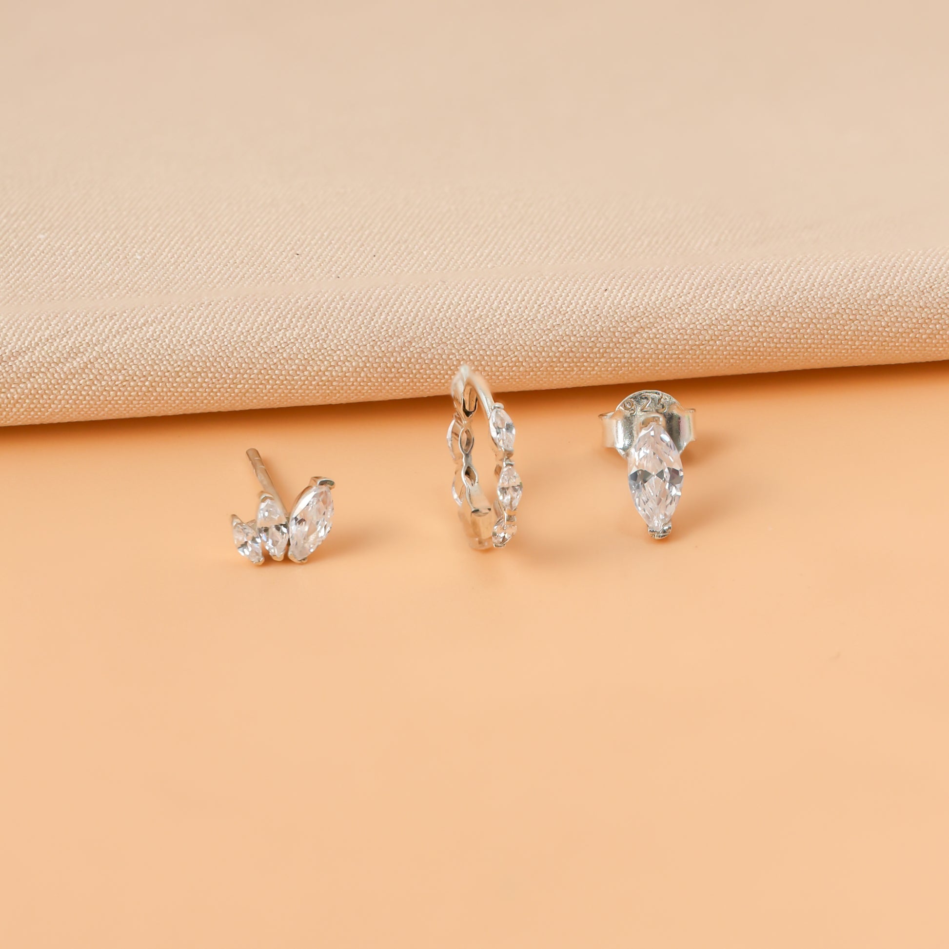 Marquise_Diamond_Earrings_Set_One_Ear