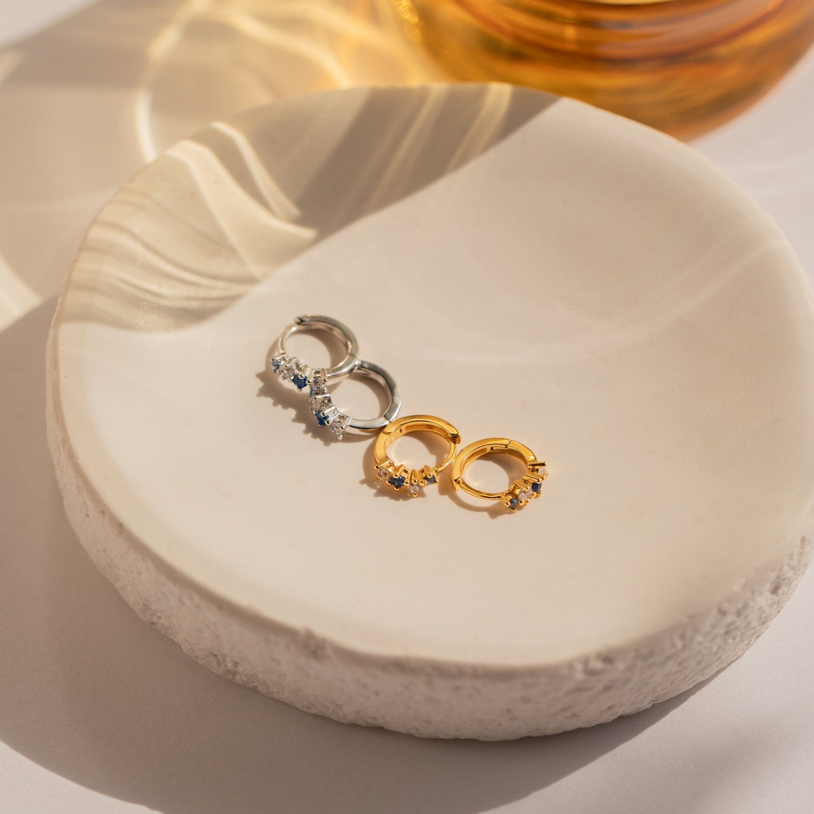 Chic Simplicity: Minimalistic Huggie Hoop Earrings
