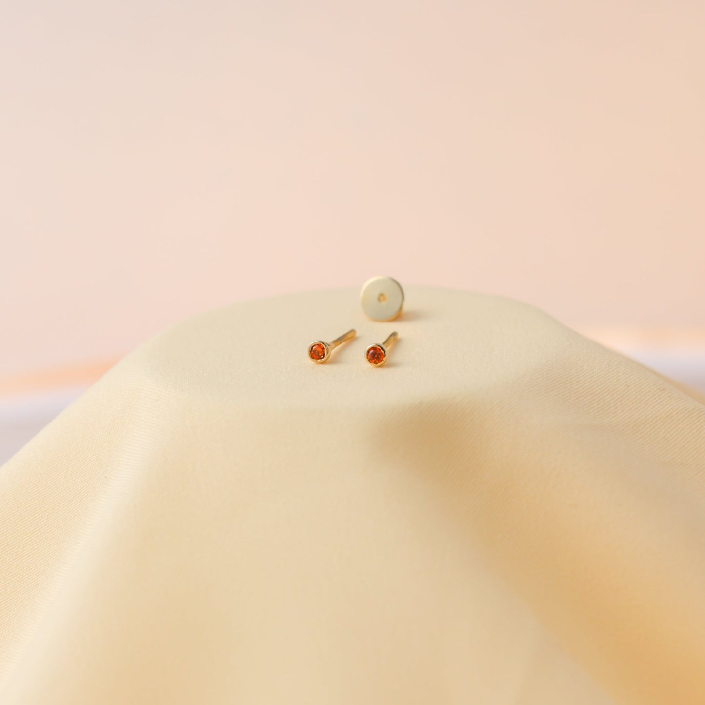 925 Silver birthstone earrings in a stud design 