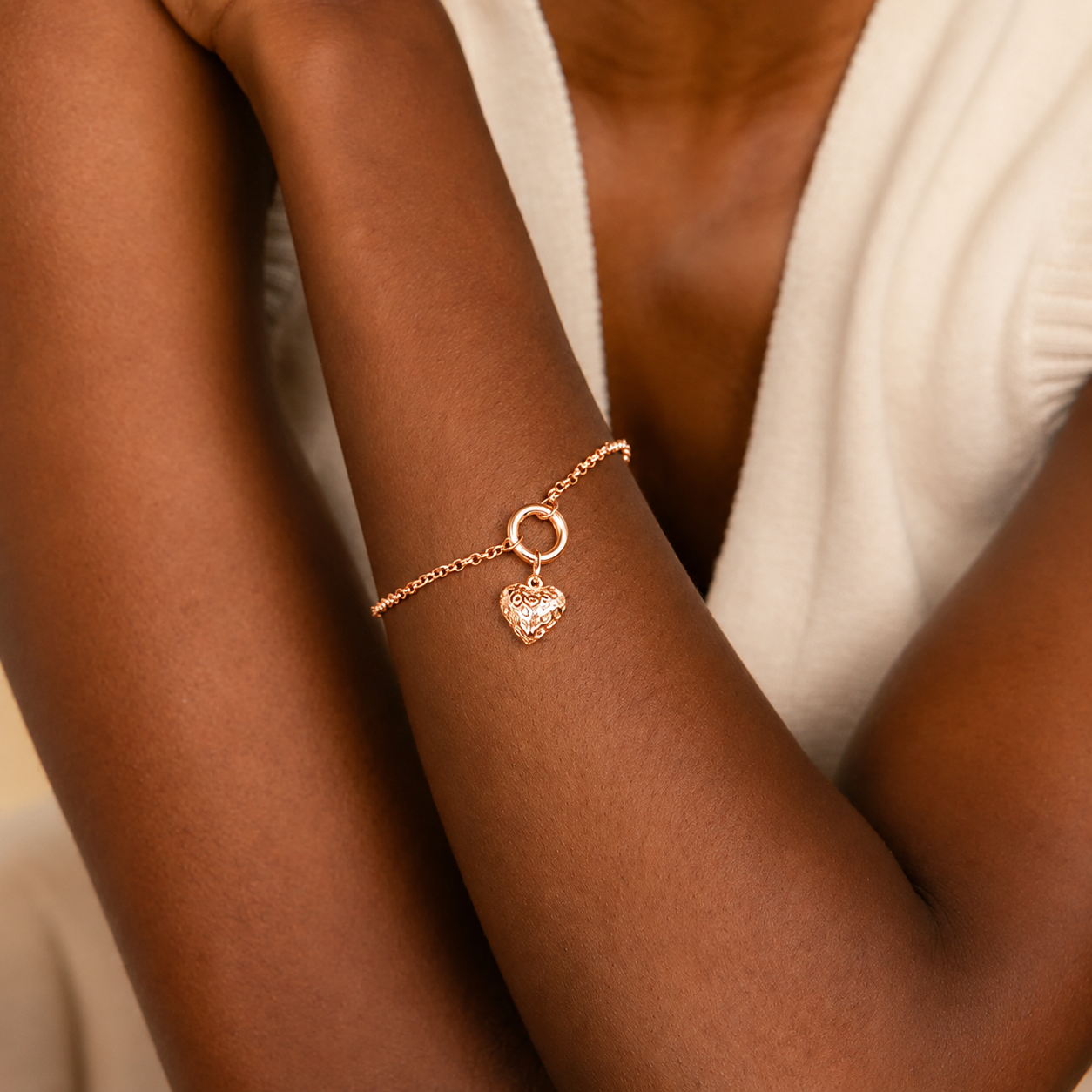 Circle Link Charm Bracelet