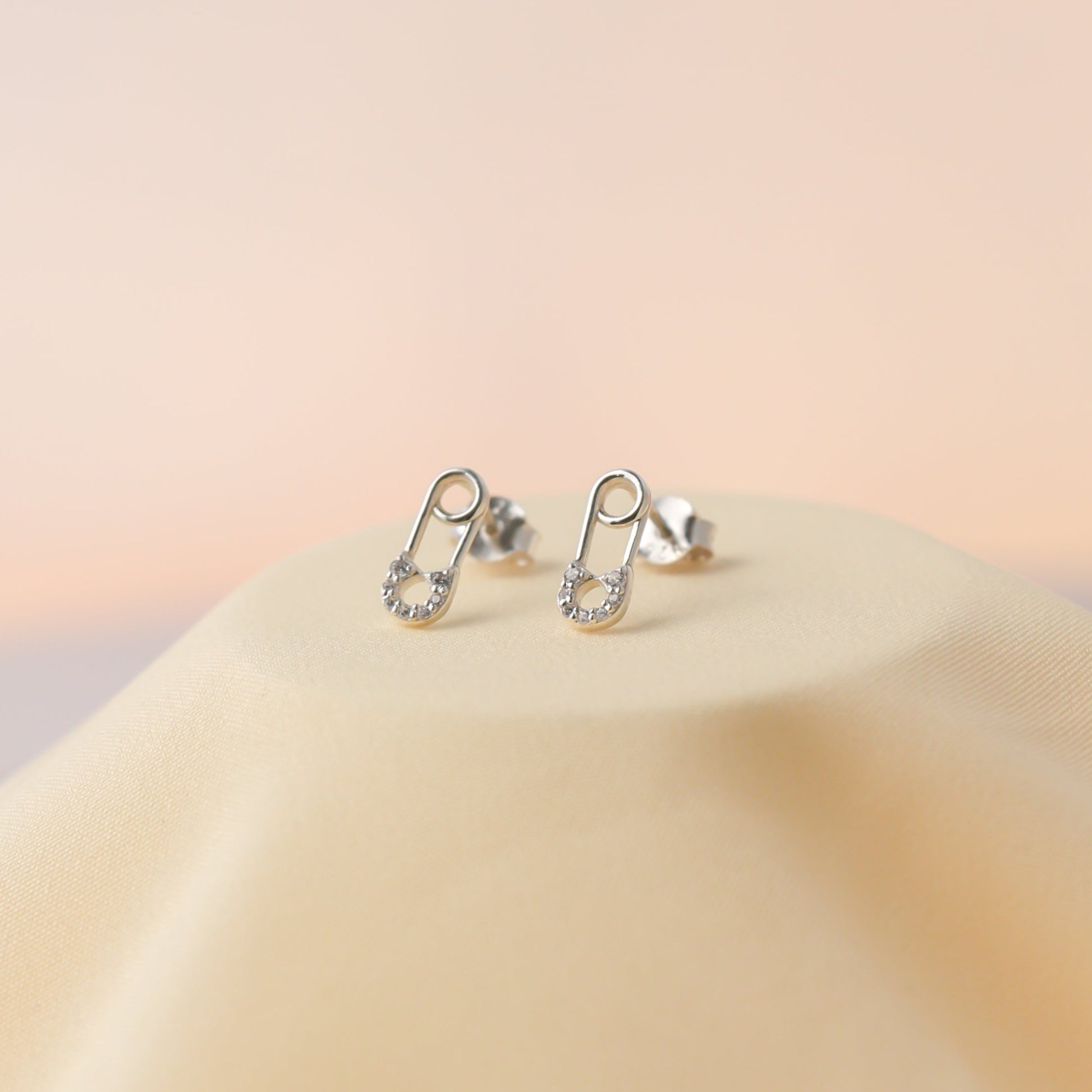 S 925 Safety Pin Studs For Women/Girls