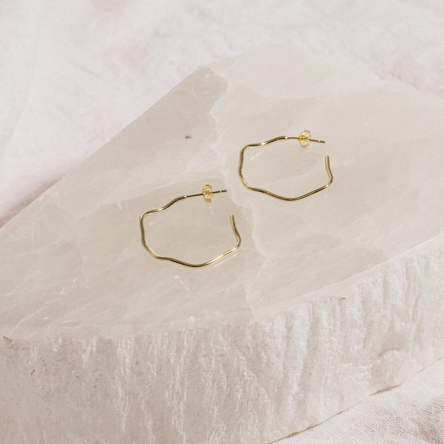 Wavy Hoops 18K Gold