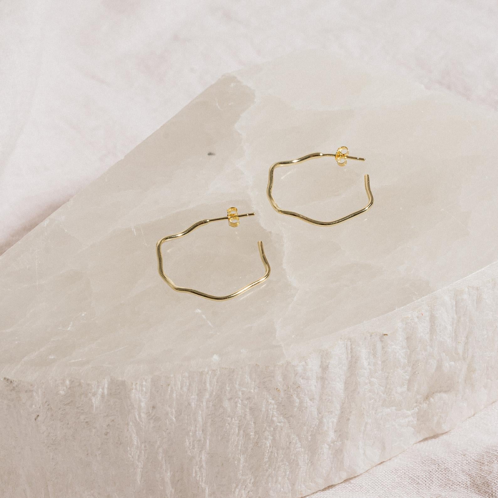 Wavy Hoops 18K Gold