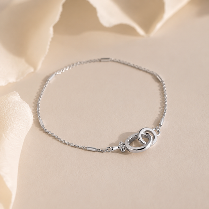 Hinged Circle Pendant Bracelet