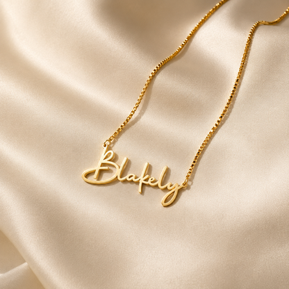 Summer Name Necklace in Box Chain