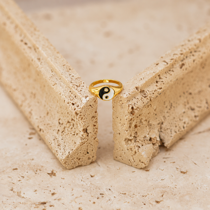 Yin Yang Ring