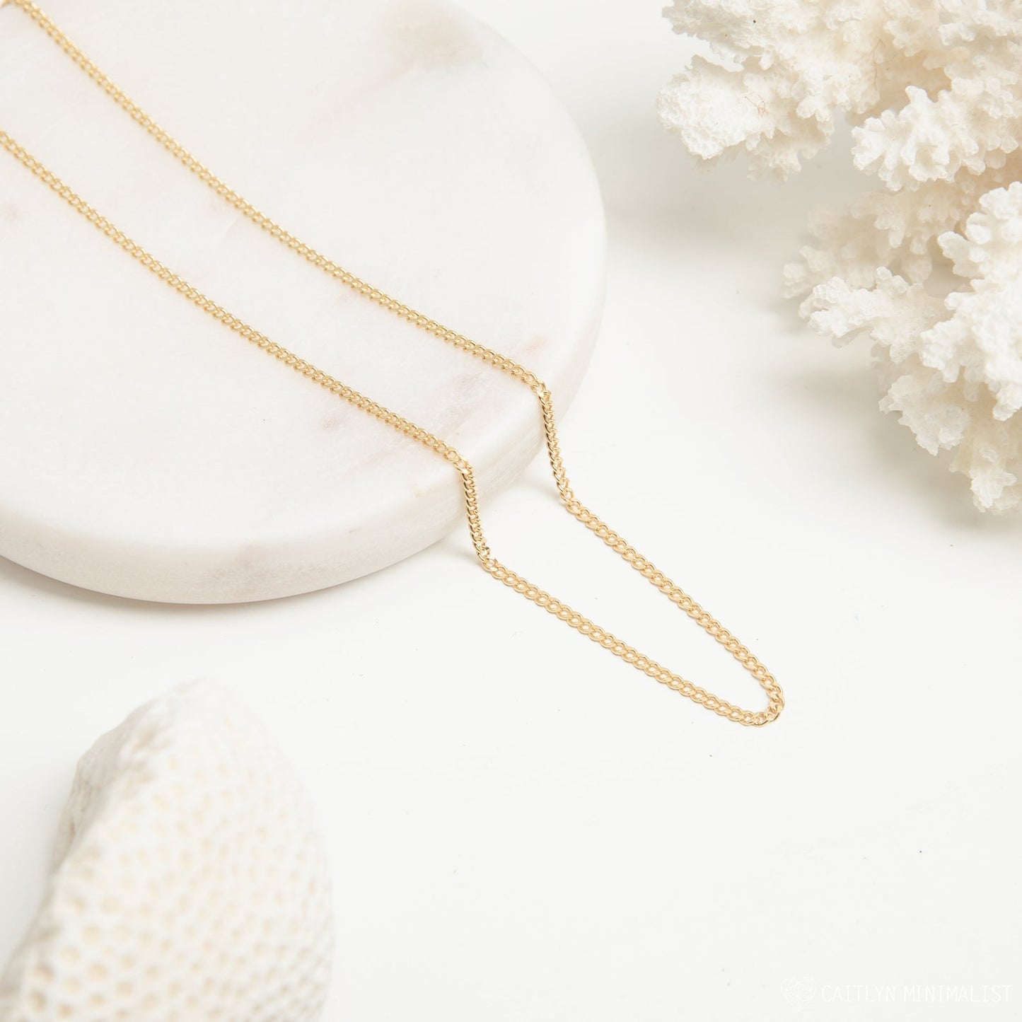 Elevate Your Style with the Curb Chain Necklace