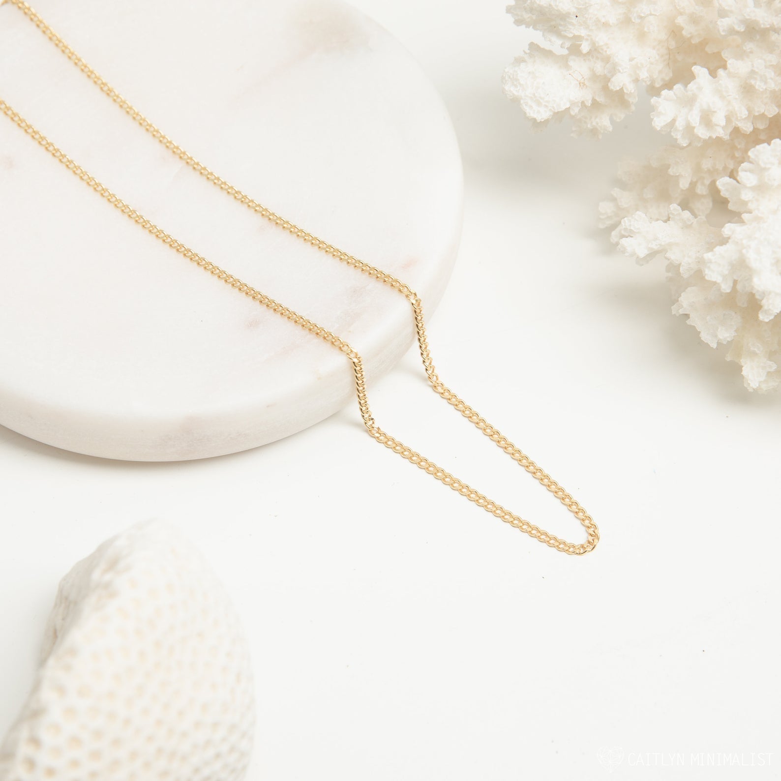 Elevate Your Style with the Curb Chain Necklace