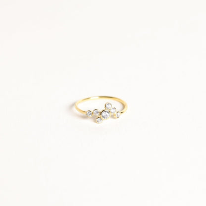 Sparkling Sophistication: Cluster Birthstone Ring 18K Gold