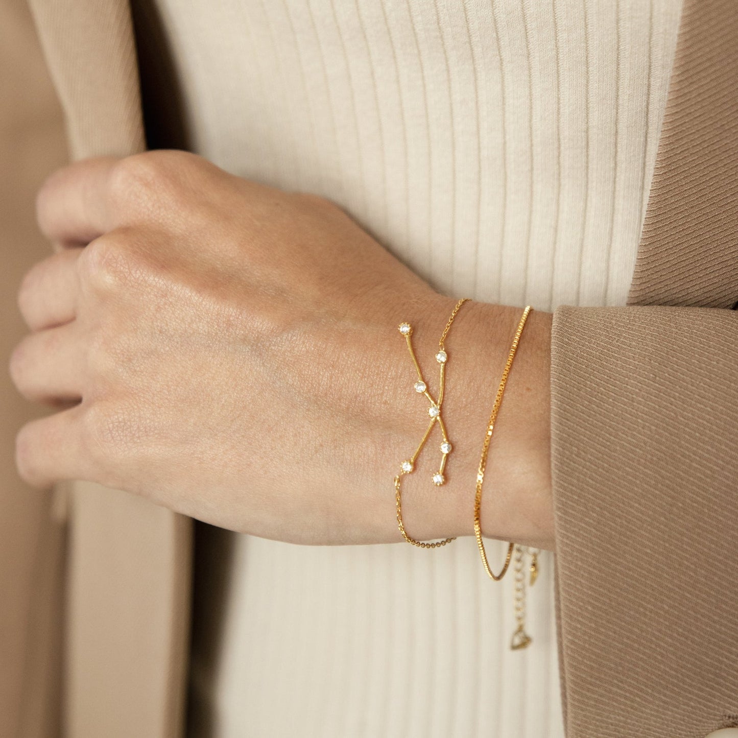 Constellation Bracelet: Celestial Beauty
