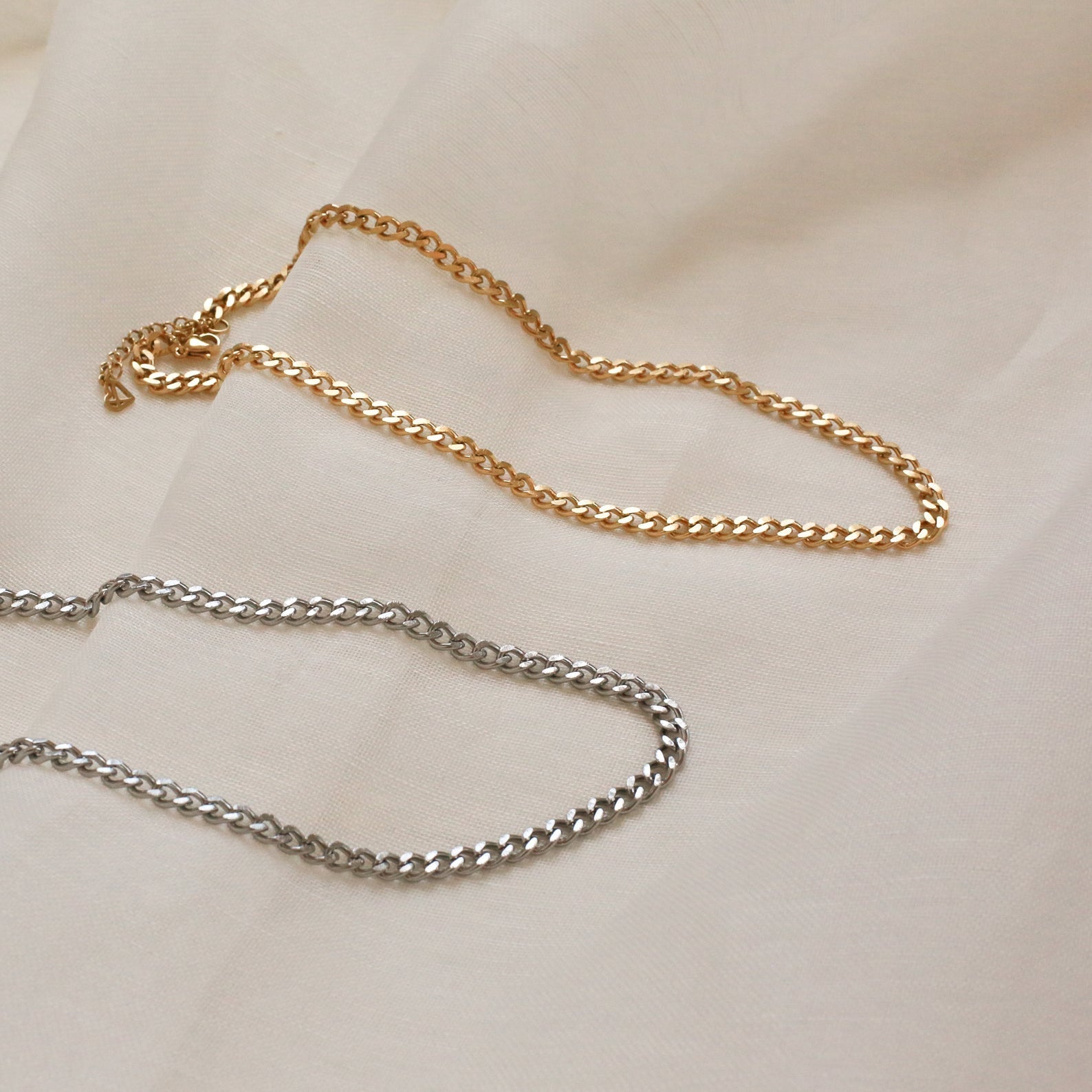 Make a Bold Statement with the Blake Thick Curb Necklace