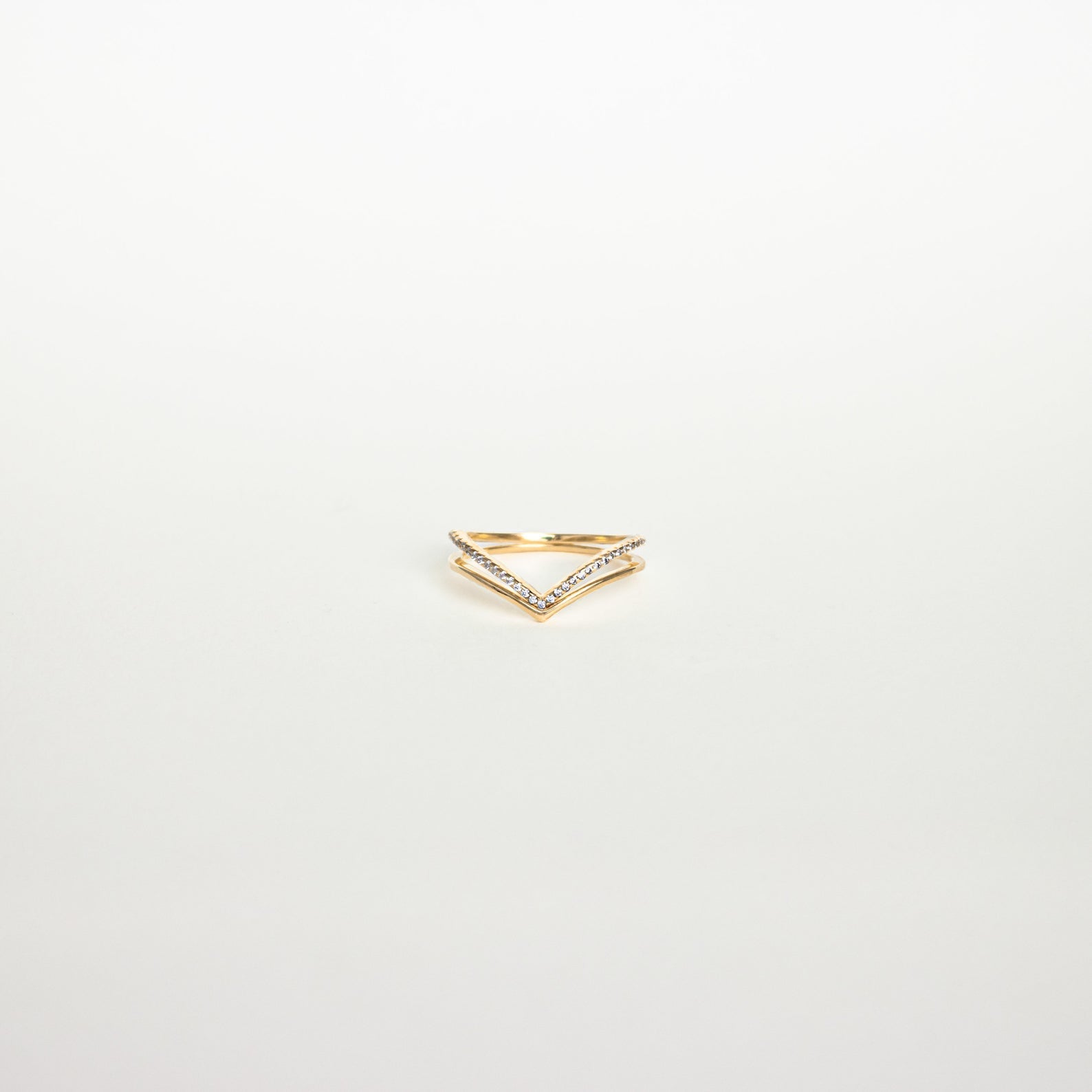 Elevate Your Ring Stack with the Curve Stacking Set 18K Gold