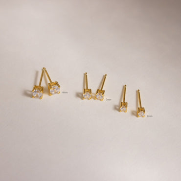 Effortless Glamour: Booker Diamond Studs for Everyday Chic