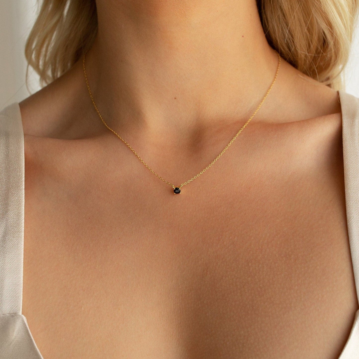 Onyx Dainty Diamond Necklace 18K Gold