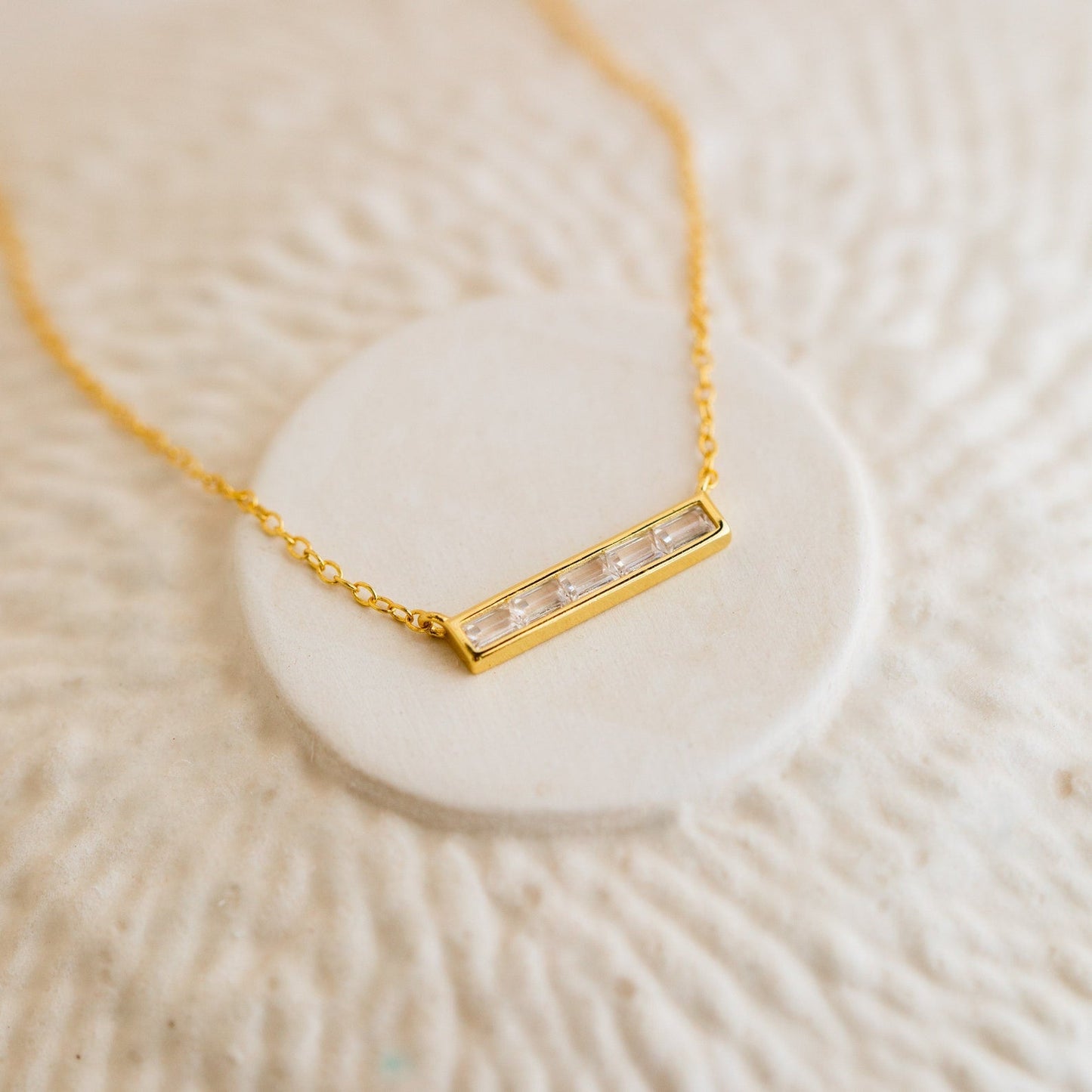 Diamond Bar Necklace 18K Gold