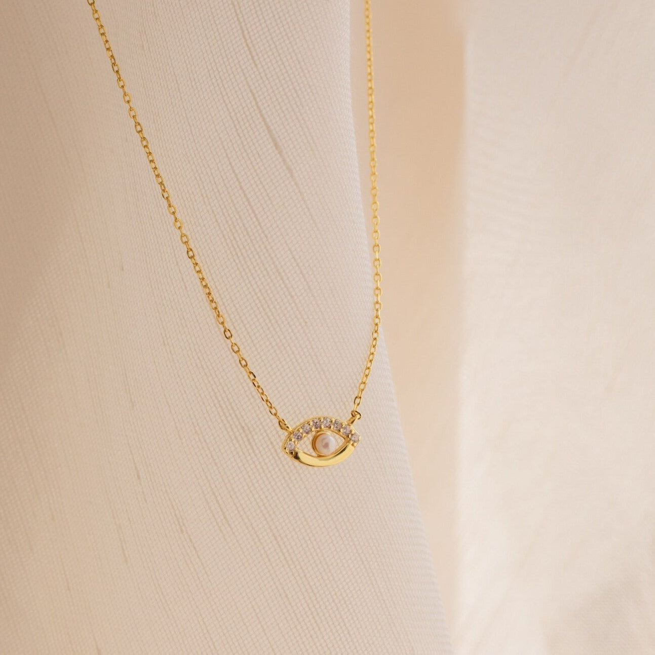 Guardian's Blessing: Evil Eye Diamond Necklace 18K Gold
