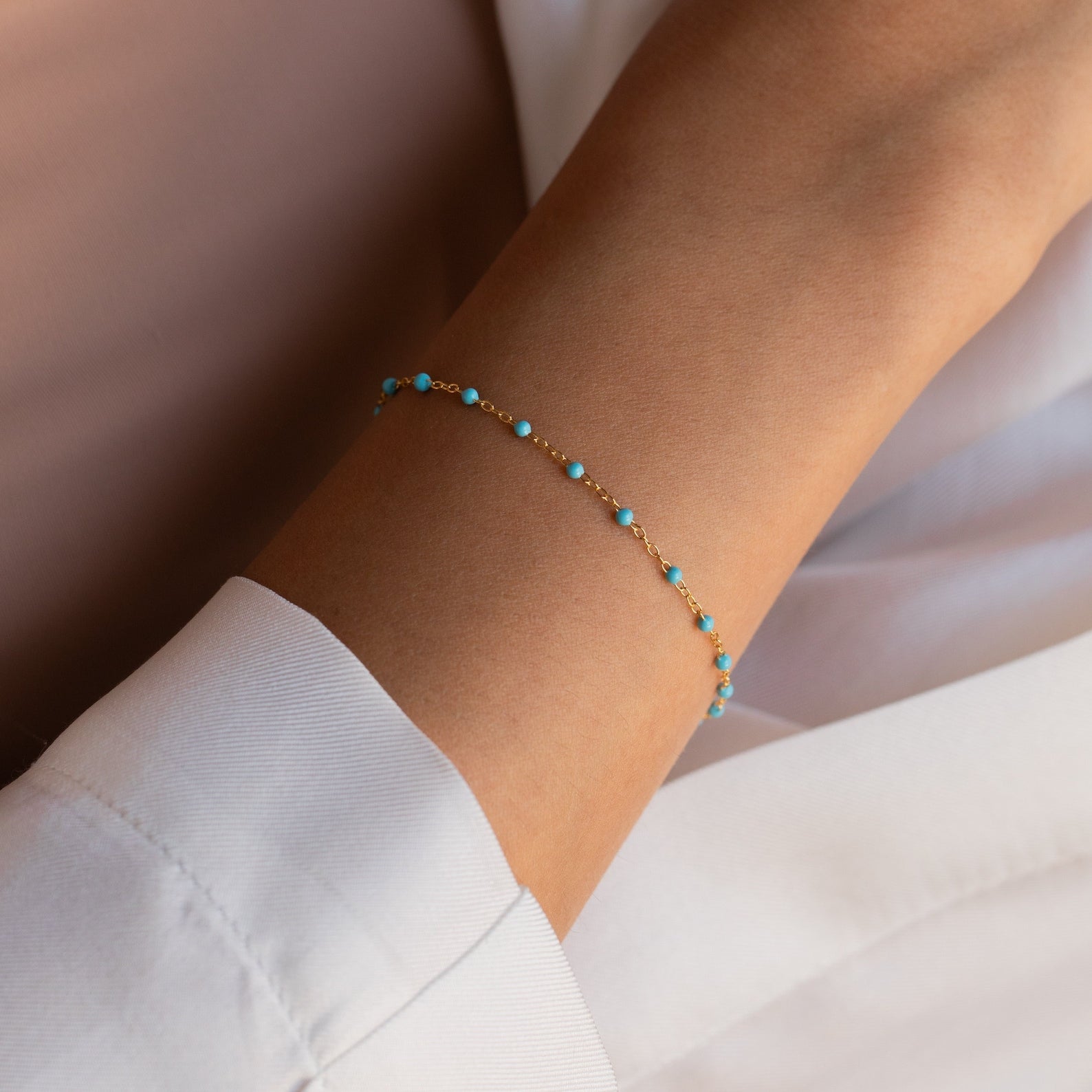 Boho Chic: Turquoise Beaded Bracelet
