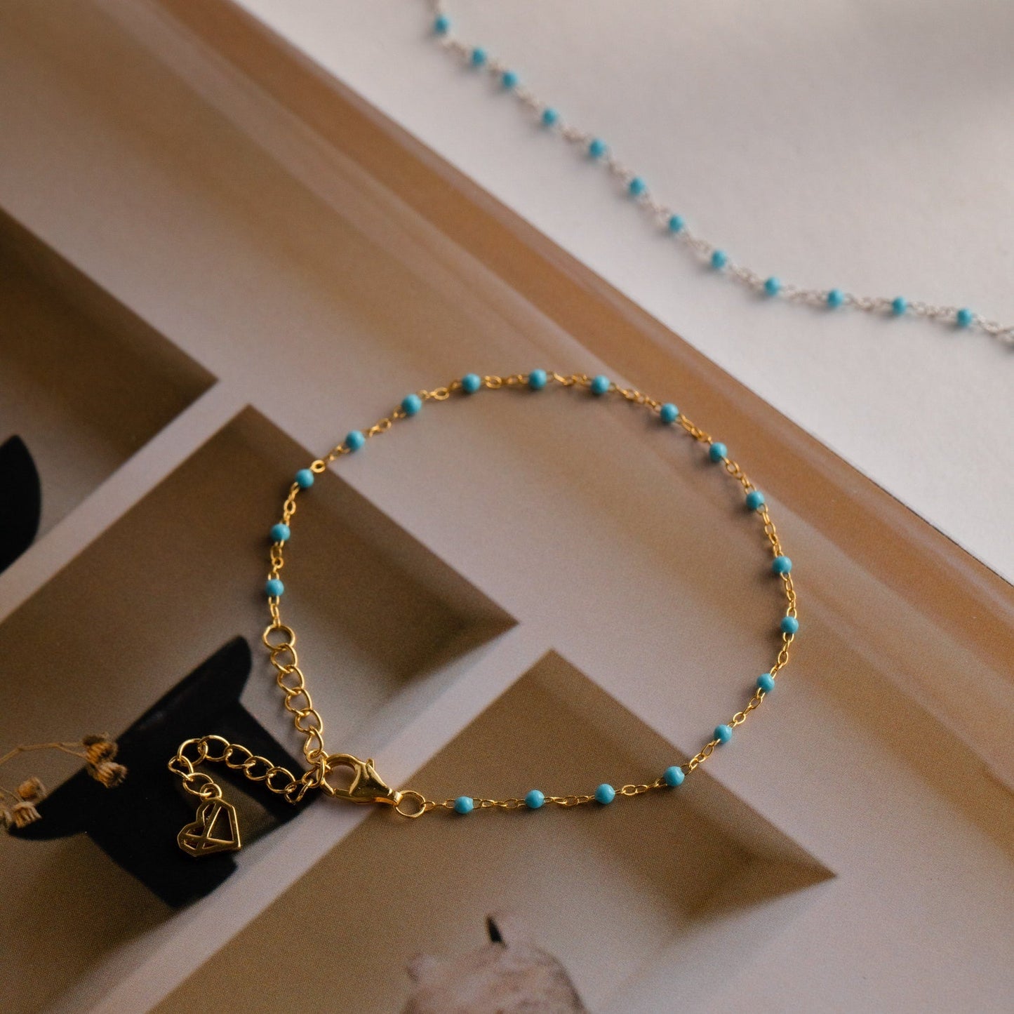 Boho Chic: Turquoise Beaded Bracelet