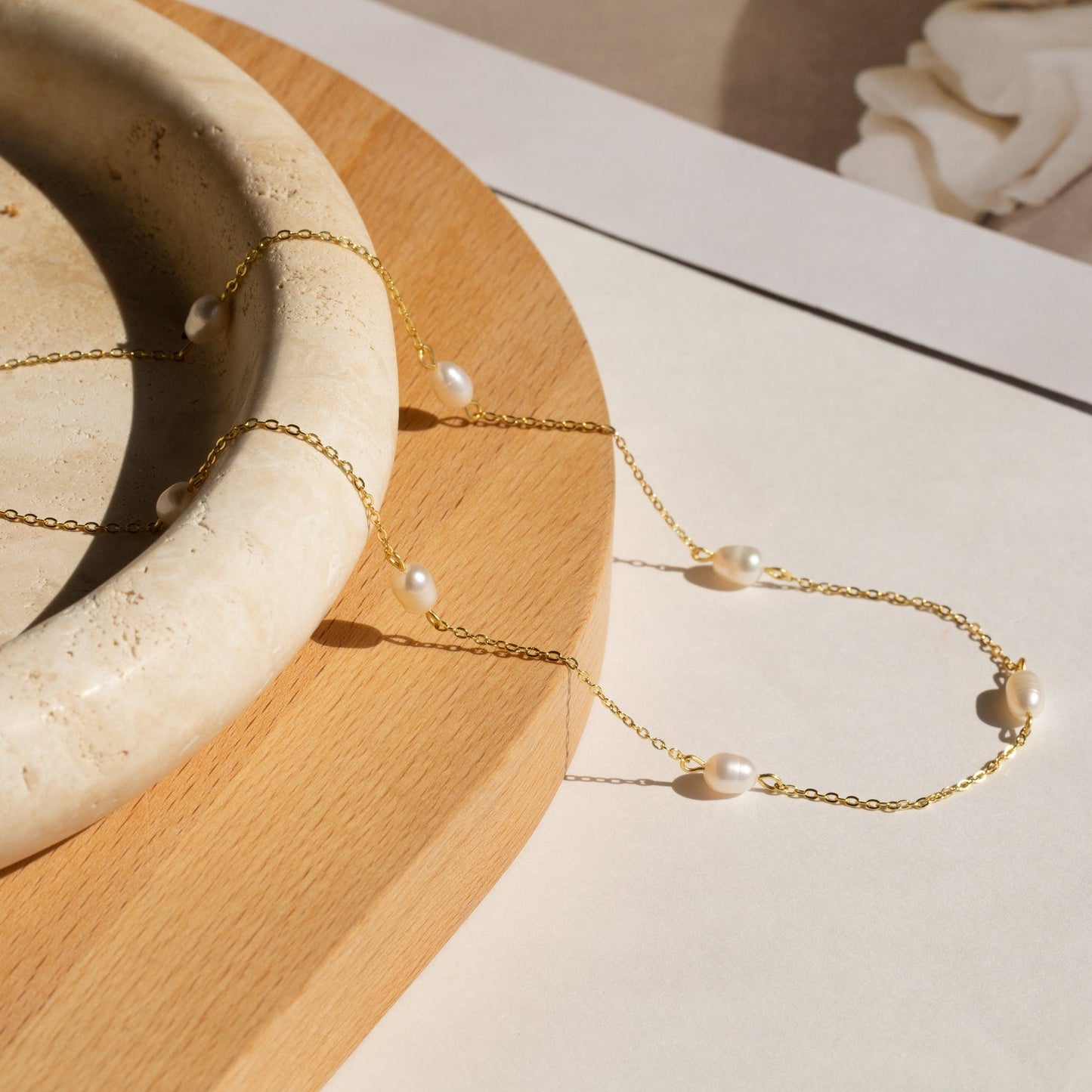 Timeless Elegance: Anna Pearl Necklace