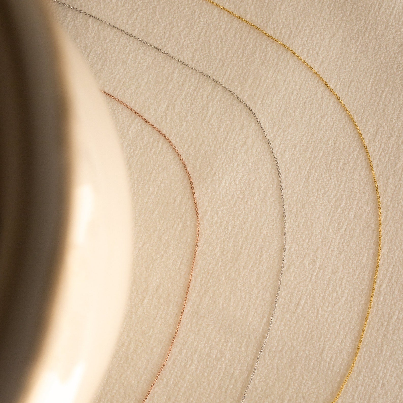 Elevate Your Look with the Dainty Chain Necklace
